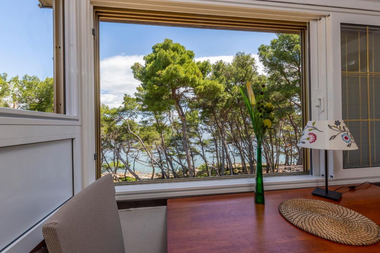 Janus Apartments Jelsa  Buitenkant foto